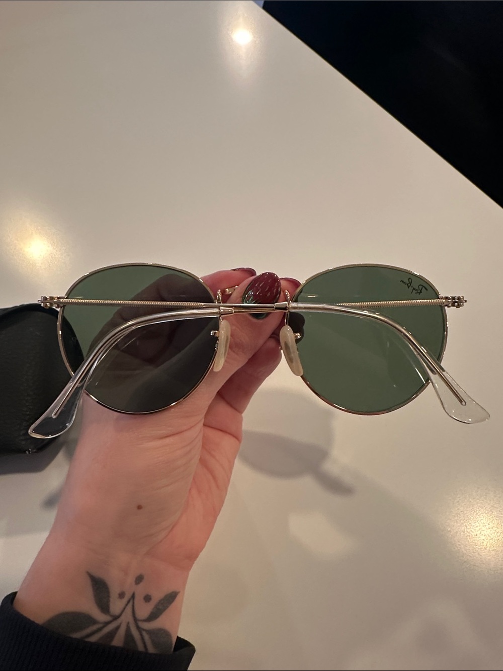 Ray-Ban Round Metal Sunglasses - Gold Frame with Green Lenses - Picture 3 of 3